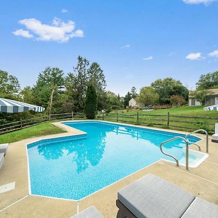 Comfort, Fun, & Charming - 5BR Oasis with Pool Coatesville מראה חיצוני תמונה